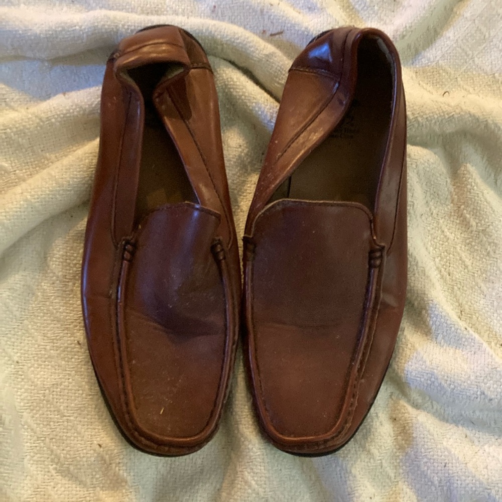 Men’s dress shoes